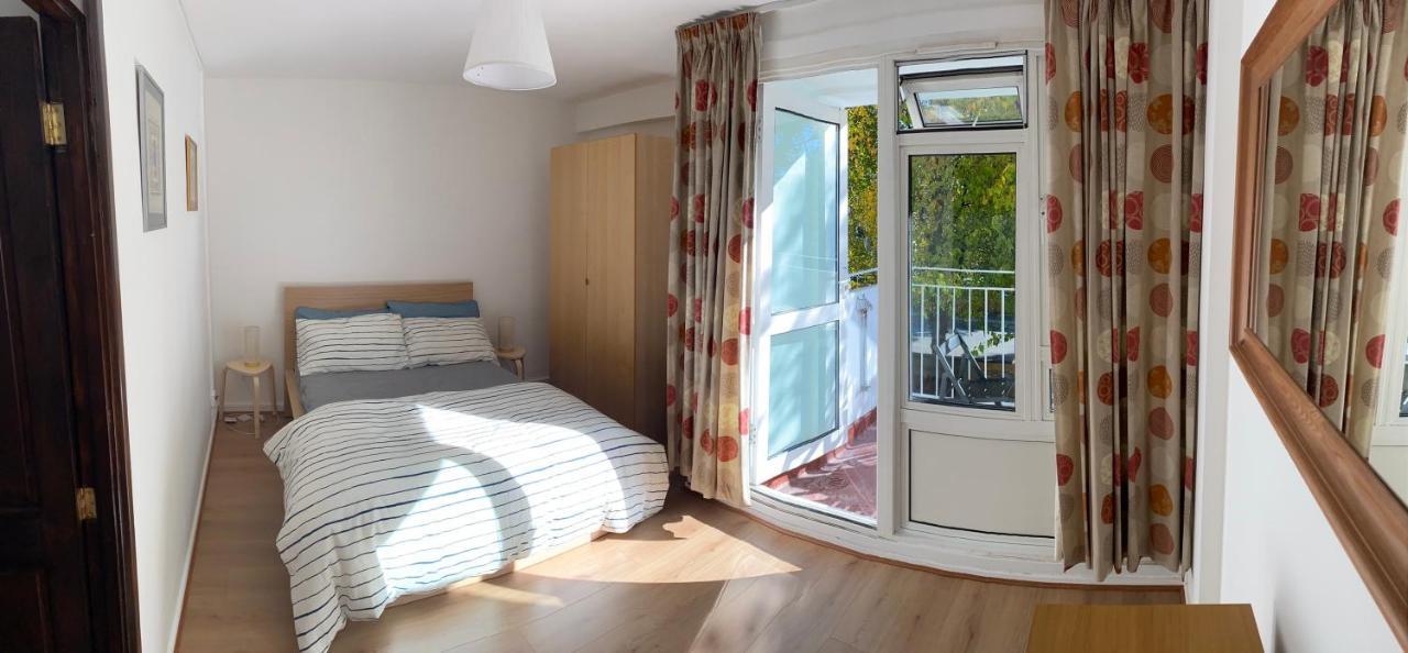 Beautiful 2 Bedroom & Balcony Flat In